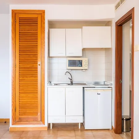 Будинок відпочинку Apto Con Terraza 101 Кала-Мільор