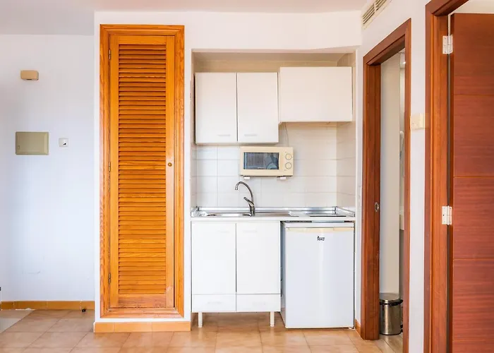 Будинок відпочинку Apto Con Terraza 101 Кала-Мільор